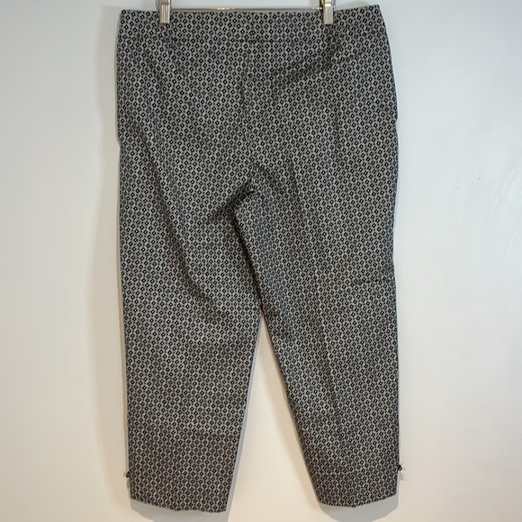 Talbots geometric print Heritage pants in black and white size 14 - Picture 4 of 10